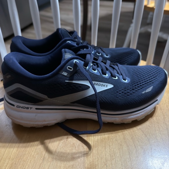 Brooks Ghost 15 Running Shoes - Picture 2 of 5